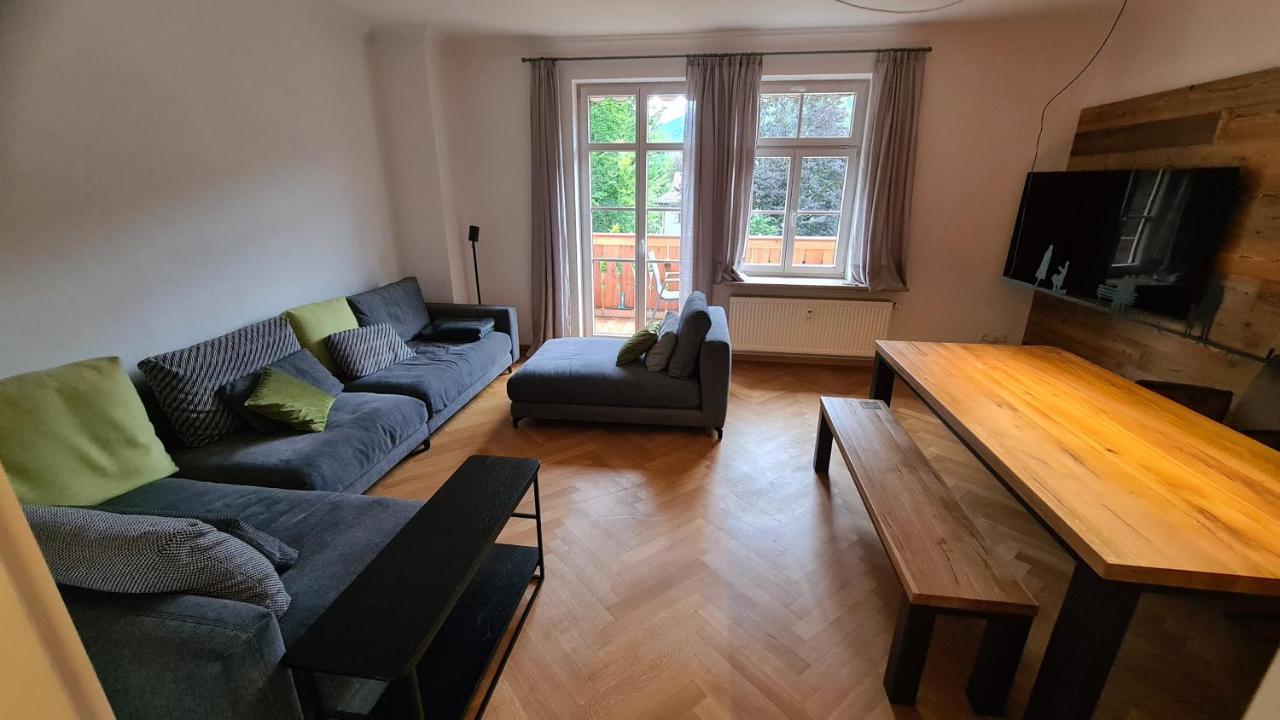 Bunter Hirsch Ferienwohnung Im Garmischer Zentrum Garmisch-Partenkirchen Exterior foto