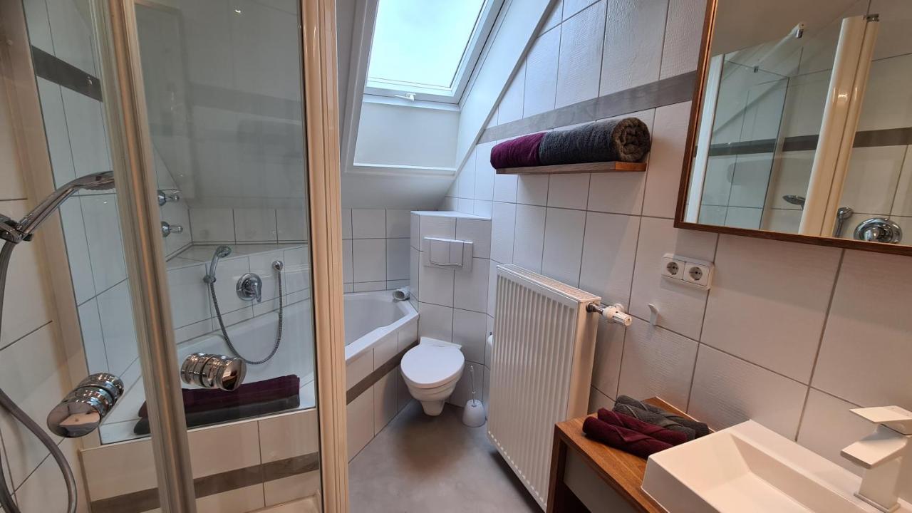 Bunter Hirsch Ferienwohnung Im Garmischer Zentrum Garmisch-Partenkirchen Exterior foto